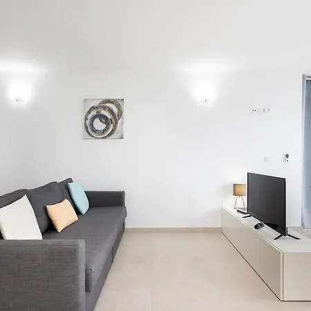 Apartamento Piscinas Naturales Apartman *
