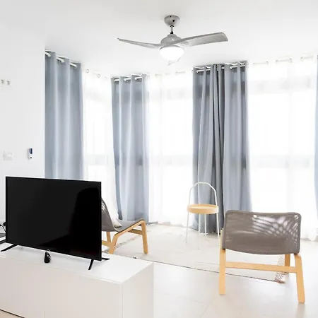 Apartamento Piscinas Naturales * Bajamar