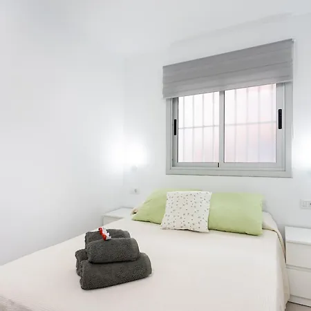 Apartamento Piscinas Naturales Apartment *